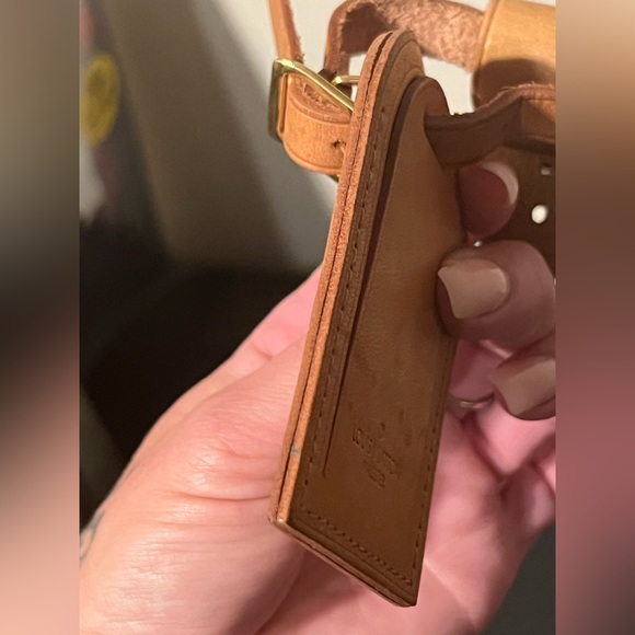 Louis Vuitton Gold Lock with Tan Leather Tags PRICE FOR ONE LUGGAGE TAG - Picture 8 of 13